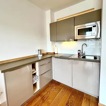 Apartment Balkon Und Eleganz *